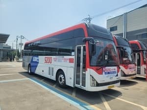 수원역~제2판교 노선 늘었다…공공버스 9200번 첫 시동, 판교행 승차난 숨통 트여