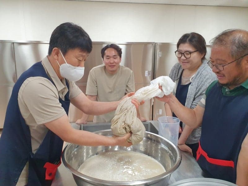 '우리 술의 향을 빚다' 제주 전통주 제조기술 교육, 문화 계승 나서