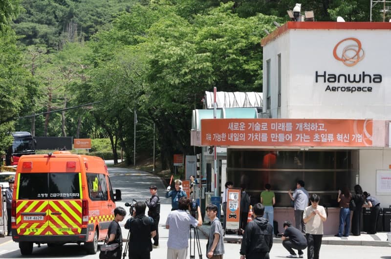 김민석 총리, '7명 사상' 한화에어로 대전공장 폭발사고 현장 긴급방문