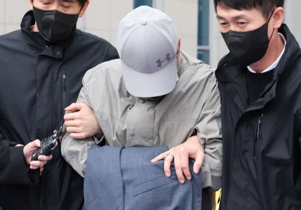 몰카 장학관 "병인 줄 몰랐다" 판사 질타에 징역 2년 구형