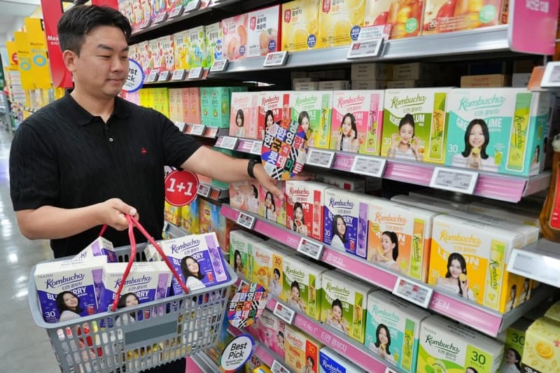 "이른 더위에 수요↑" 롯데마트, 티젠 블루베리 콤부차 2종 단독 출시