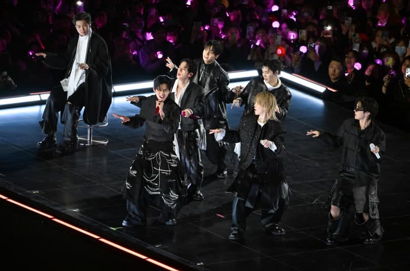 BTS와 함께 '체크인 부산'…부산역 웰컴센터, 팬심 잡는 '체류형 관광' 선봬