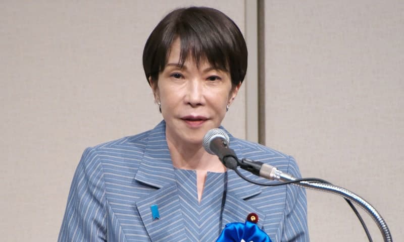 다카이치, '친근한 소통'으로 이미지 강화…SNS·약식회견 '박차'