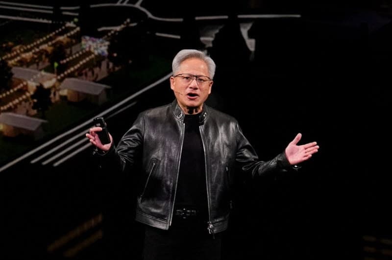 엔비디아, AI PC 칩으로 인텔 정조준…인텔 주가 7% 급락