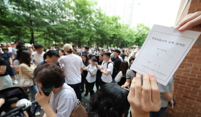 선관위 "송파구 유권자 50%만 투표지 인쇄"...14곳서 용지 부족 사태