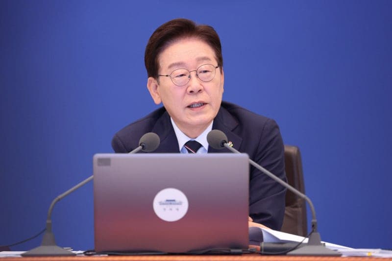 이 대통령 "'유능하고 충직한 일꾼 뽑자'는 말, 특정 진영 유리한 선거운동 아냐"