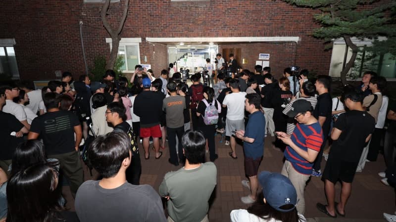 투표용지 부족 사태 겪은 獨 베를린, 2년 뒤 재선거로 시장 교체