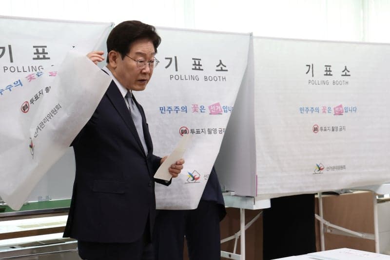 이 대통령 "불법으로 돈 버는 것 불가능" "대한민국 대체불가 핵심국가로, 유능한 일꾼 잘 고르면"