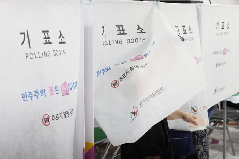 "투표용지 덜 받아" 항의에 촬영 신고까지…경기 투표소 곳곳 소란