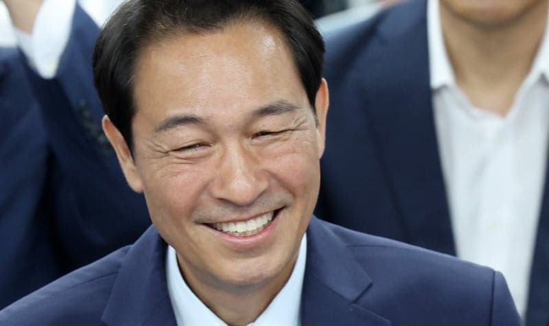 우상호, 강원지사 당선 확실…민주당 4년 만에 강원 탈환 "획기적 변화 실천"