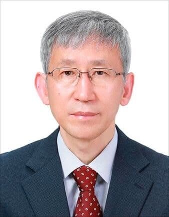 IBS, 첫 내부 출신 원장 탄생…장석복 연구단장 임명