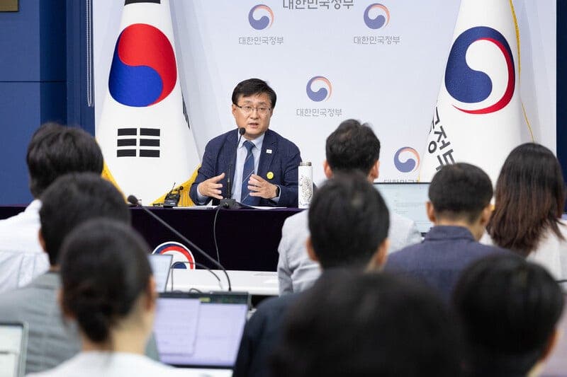 김성환 "산업용 전기요금 인하…민간발전사 폭리 없게 개편"