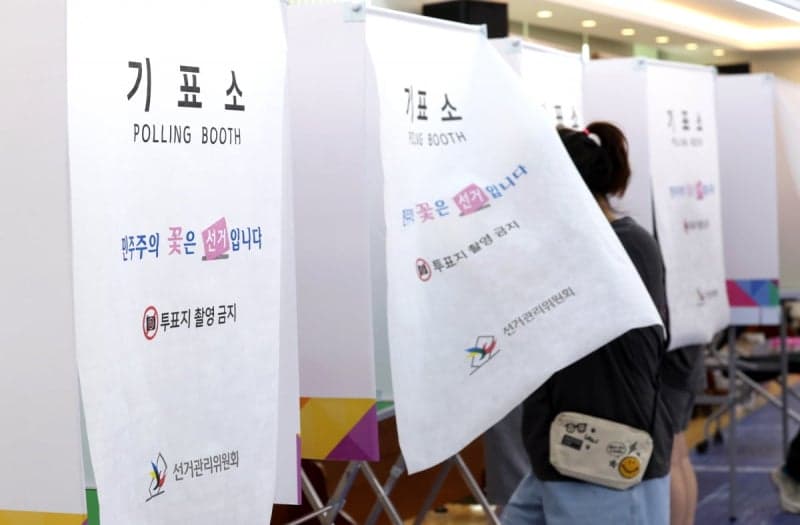 국회의원 재보궐선거 잠정투표율 60.9%…"역시 최대 격전지" 부산 북갑 70.6%로 최고