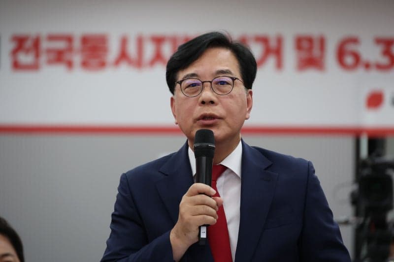 송언석 "국민 뜻 겸허히 수용…견제와 균형 복원 엄중한 주문"