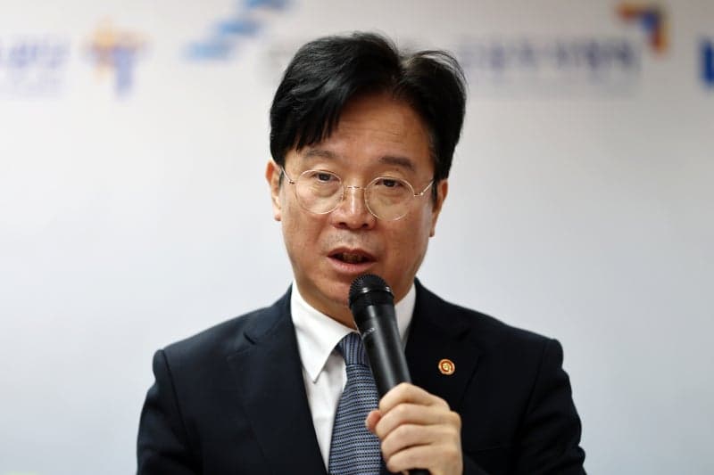 노동장관 "포괄임금 핑계 공짜노동 안 돼"…직장인 현장 간담회서 강조