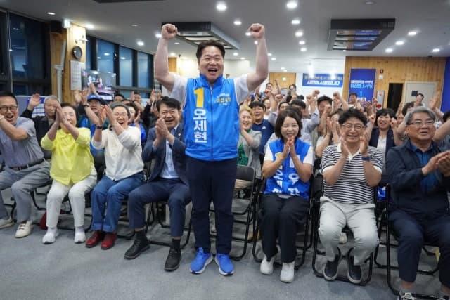 오세현 아산시장 당선 "더 큰 발전 선택한 시민의 승리" "50만 자족도시 아산 완성할 것"