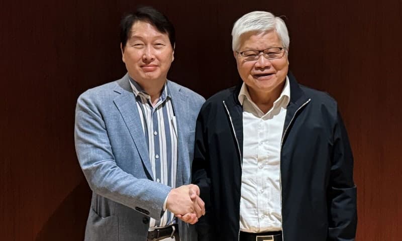 최태원, 젠슨 황 이어 TSMC 회장과 회동…AI 반도체 '삼각동맹' 강화