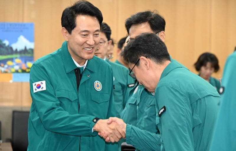 오세훈 시장, 복귀 후 첫 공식 일정으로 '풍수해·폭염 대책' 점검 및 건설 현장 안전관리 주문