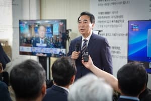 “대통령 이름 판 게 유일한 선거전략…민심 잘 못 읽어” 與 당선인의 말