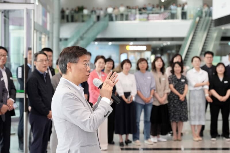 신상진 성남시장 업무 복귀 "오늘 저의 복귀는 성남시의 새로운 미래를 시작하는 첫 날"