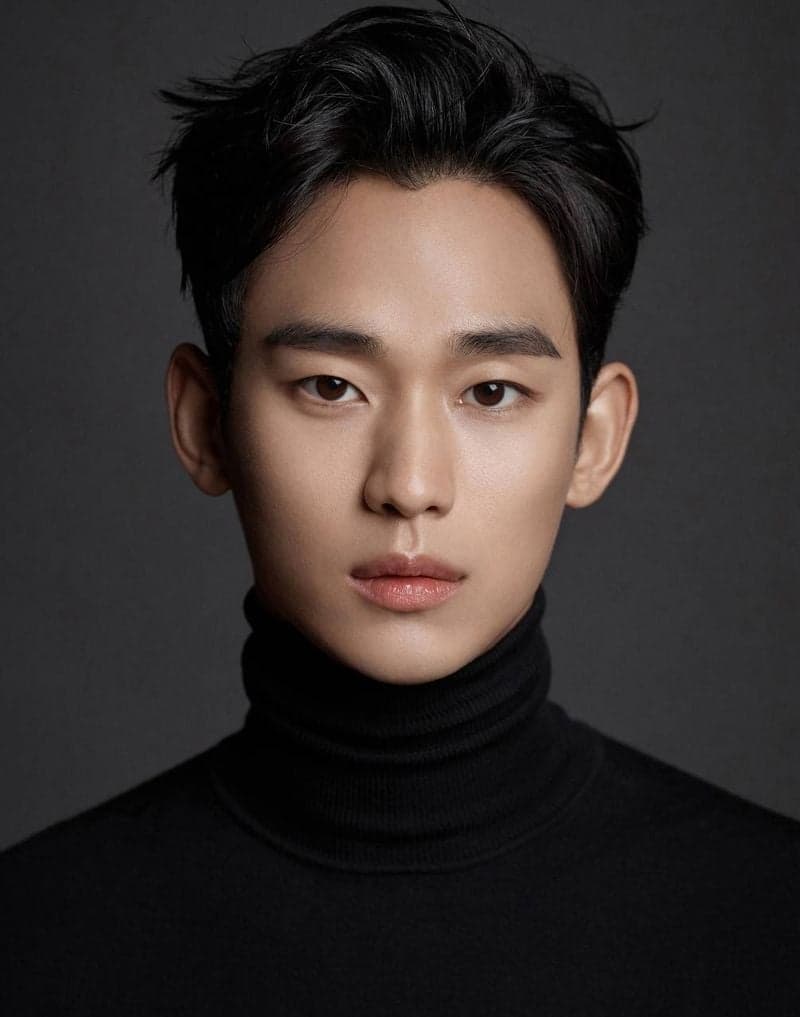 김수현 측 "법과 증거에 따른 엄정한 판단 감사", 김세의 구속 송치에 입장 밝혀