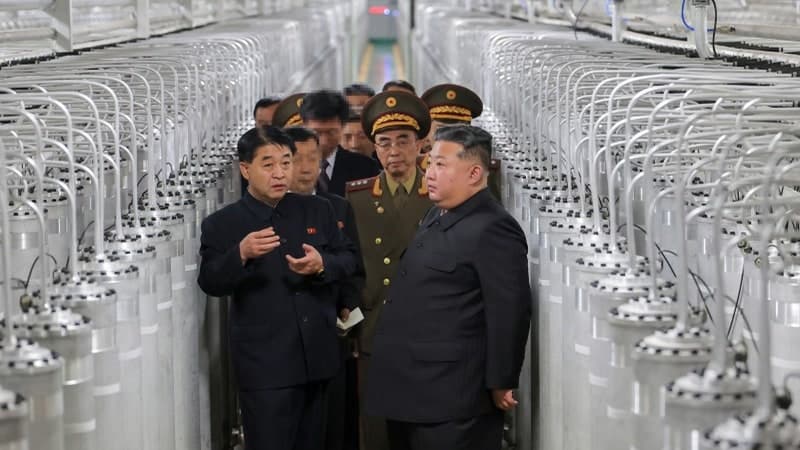 김정은, '새 핵물질 생산공장' 찾아 "핵능력 2배로"…핵보유국 굳히기 의도