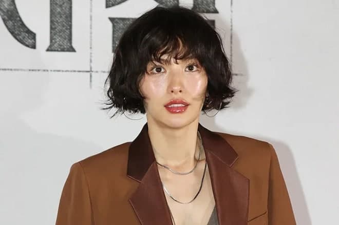 "칼 맞아 5cm 베였다"…'나나 집' 침입 30대 남성, '의료진 소견서' 증거 제출 의사