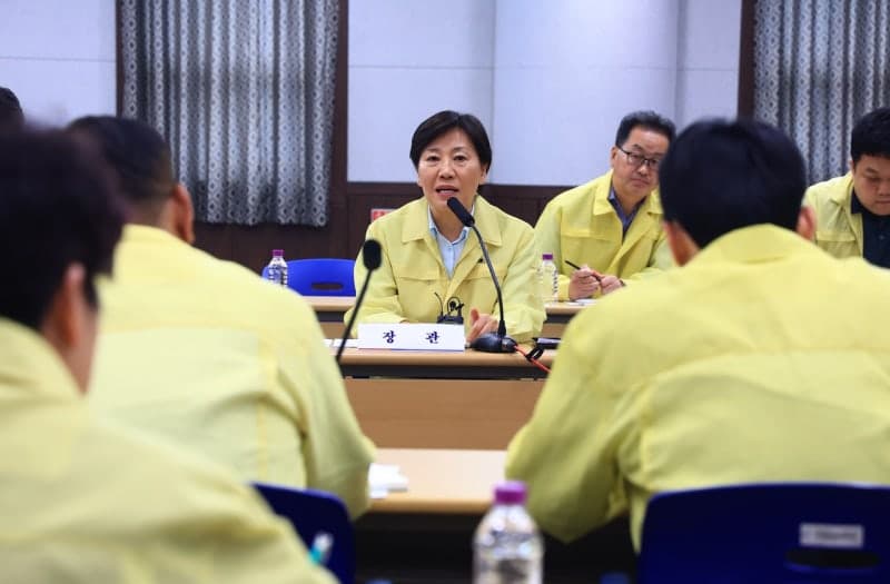 송미령, 농식품부 '삶의 질' 대면 회의로 농어촌 왕진버스·공공병원 확충 등 개선 속도