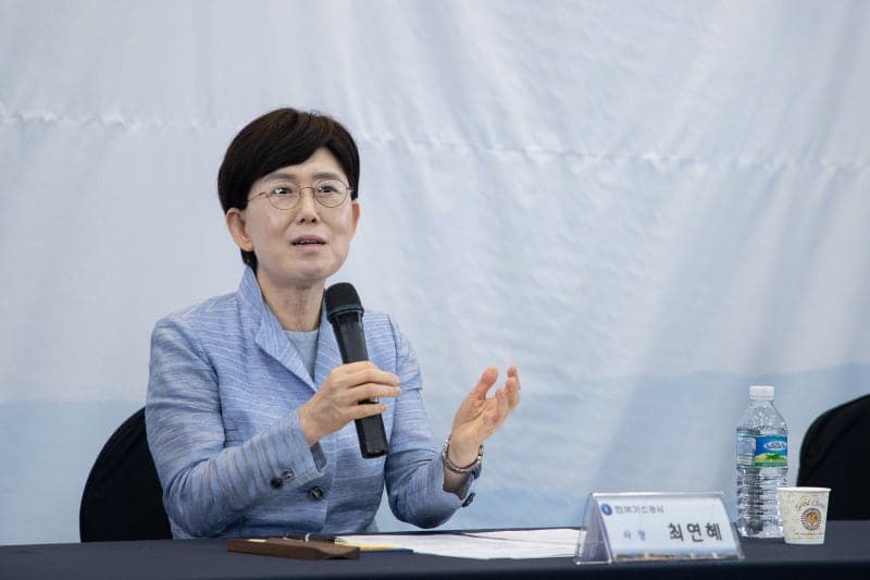 “로키산맥 뚫고 태평양 건넜다”…15년 결실 맺은 캐나다산 LNG, 수도권 첫 입항