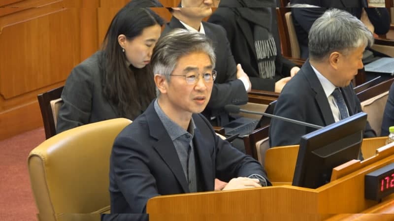 '12·3 비상계엄 가담' 김봉식 전 서울청장, 2심 재판부에 구속집행정지 신청