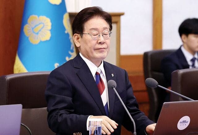 아끼던 '명픽' 줄낙마… 설욕전 펼치고도 웃지 못하는 靑, 뼈아픈 줄낙마