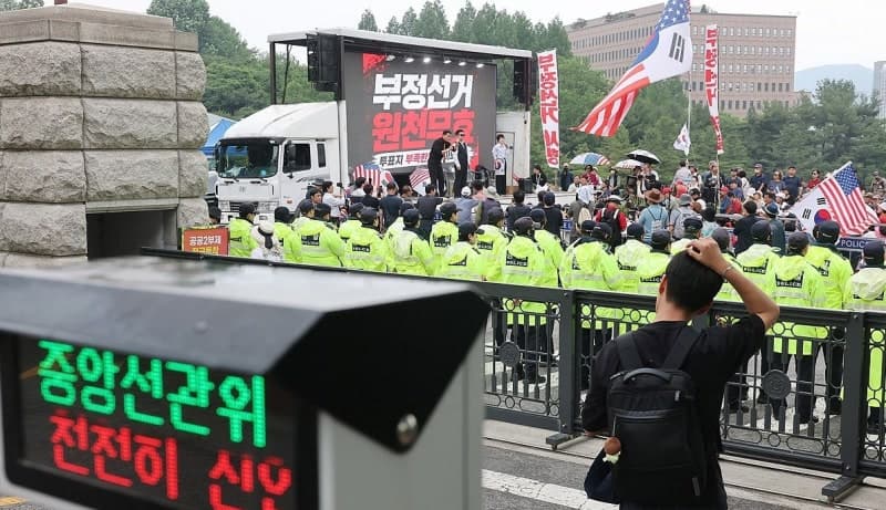 투표용지 부족 없다더니 하루 뒤 사과한 인천선관위…부실 대응 논란