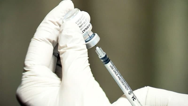 영국 연구진, AI로 설계한 '범용 백신' 1상 임상시험 완료…코로나·메르스 한방에 잡나