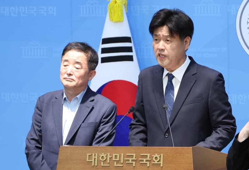 김용 "지선 결과, 역사적 퇴행…지도부가 전략 실패 책임져야"