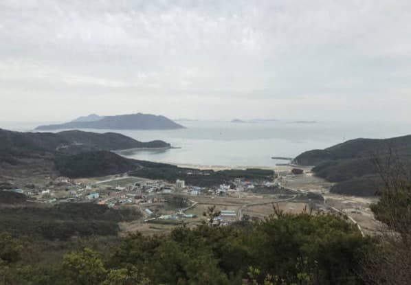 인천 덕적도 해안가 절벽서 60대 관광객 10여m 아래로 추락해 숨져