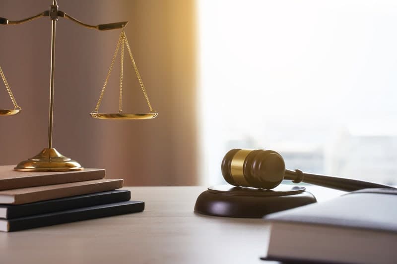 아내 밀쳐 숨지게 하고 "술 취했나?" 24시간 방치한 50대 남편 징역 4년