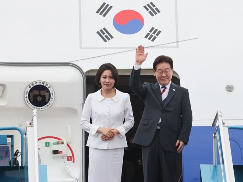 李대통령, 취임 1년 국내외 17만km '광폭 행보'…"대체불가 대한민국" 비전 제시