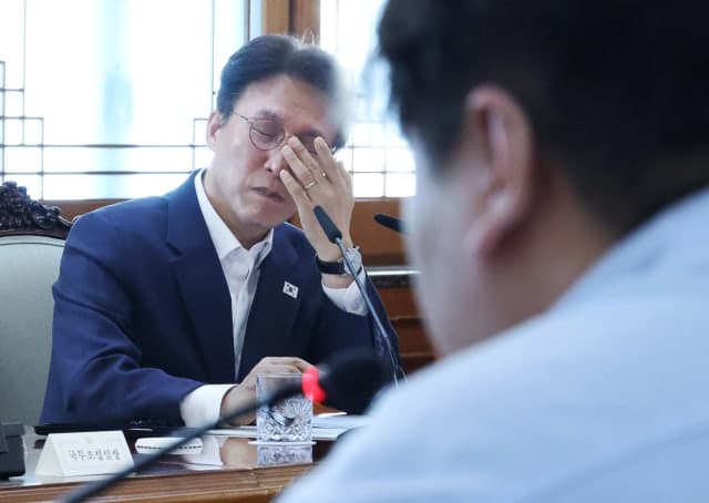 김민석 총리 "투표용지 부족 사태, 선관위 일정 이상 고위직 다 물러날 사안"