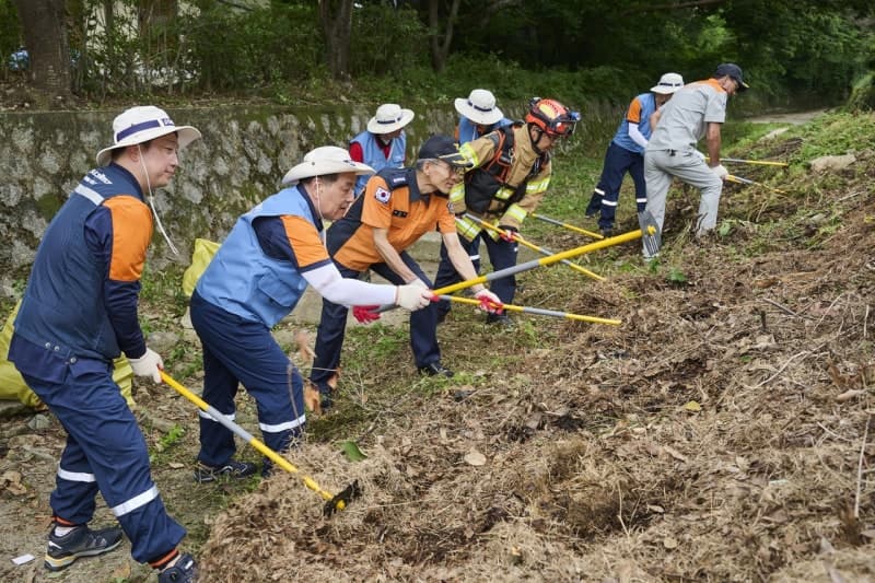 포스코그룹, 2.4만명 글로벌 봉사…안심마을 조성