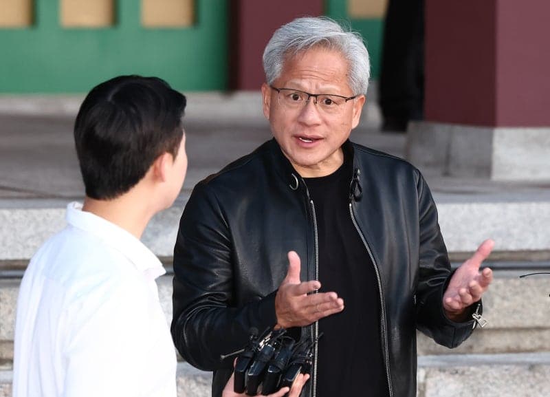 젠슨 황 "한국은 AI 시대 핵심 파트너"…배경훈 부총리, '베라 루빈' 최우선 공급 확약