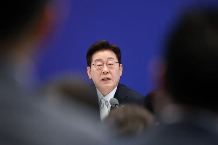 이 대통령 "농인·발달장애인 투표권 보장 바람직…현실 고려해 늘려야"