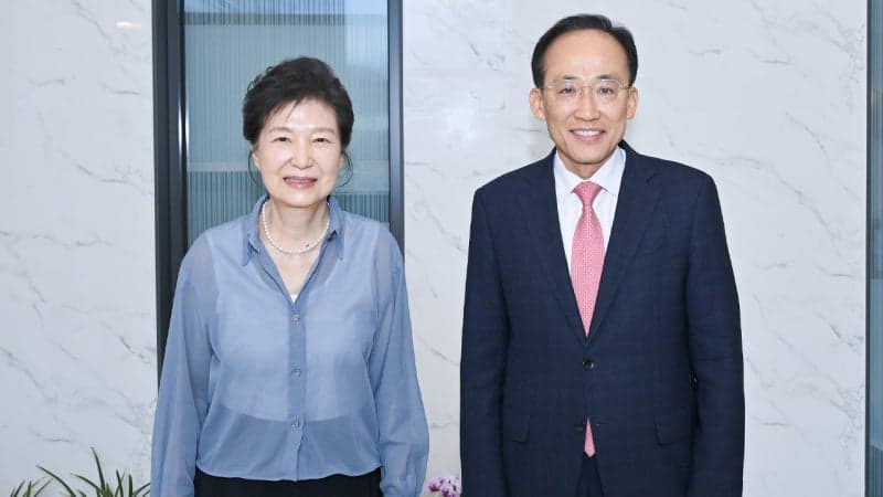 박근혜 "대구 시민이 보수 심장 살려" 추경호 만나 "선관위 개혁 필요" 언급