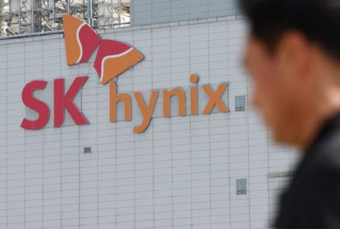 “돈 자랑할게” 하이닉스 직원이 부른 기적…보육원 ‘도서관’ 이렇게 바뀌었다