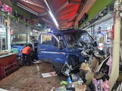 “브레이크 대신 가속페달”…‘22명 사상’ 부천 제일시장 트럭 돌진 60대 금고 2년 6개월