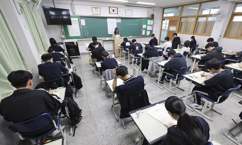 "서울에 학생이 없다"…저출생 직격탄, 서울 학생 수 첫 70만명대 진입