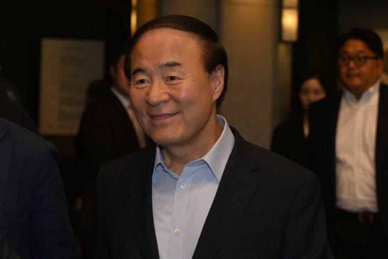 전영현 삼성 부회장, 젠슨 황과 "HBM4·파운드리 등 협력 논의"…"결과로 보여주겠다"