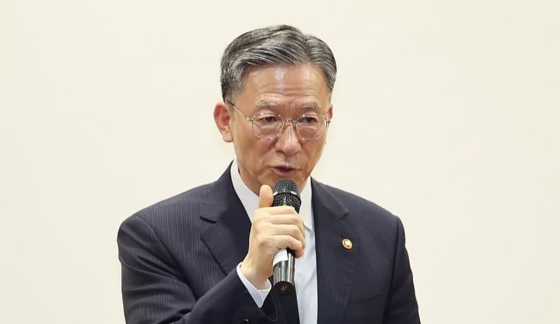정성호 법무장관 "조작수사·기소 넘어 잘못된 기소유예·공소보류도 국가폭력"