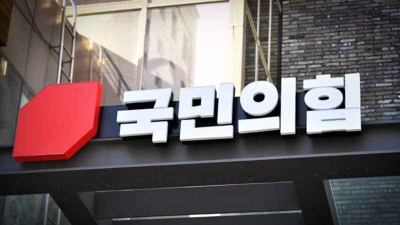 투표용지 부족 사태, 여야 국조·특검·재선거 대립