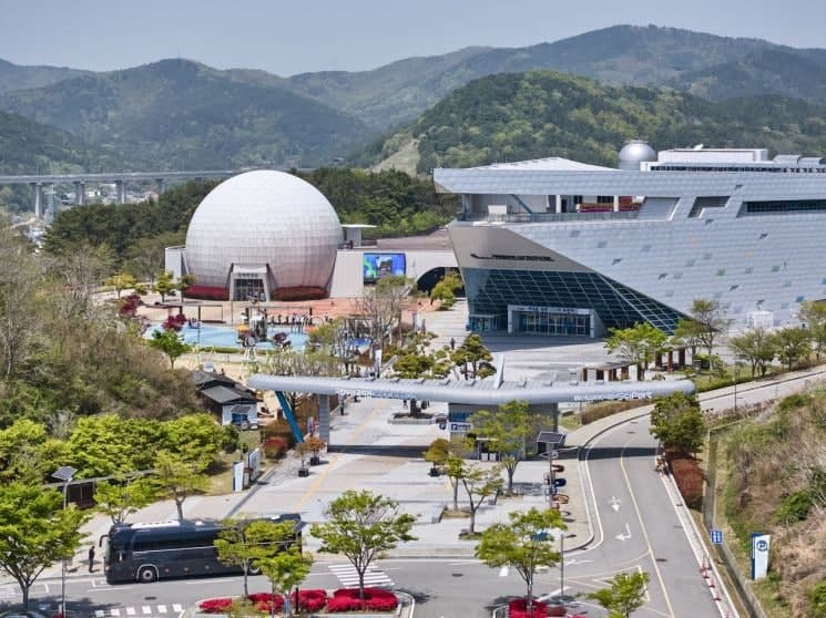 국립부산과학관, '영화와 과학으로 만나는 바다' 13~14일 운영… 영화 보고 강연 듣고