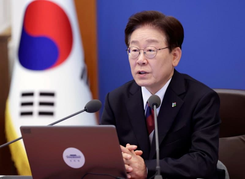 이재명 지지율 50.4% 급락, 지선 영향 여야 접전